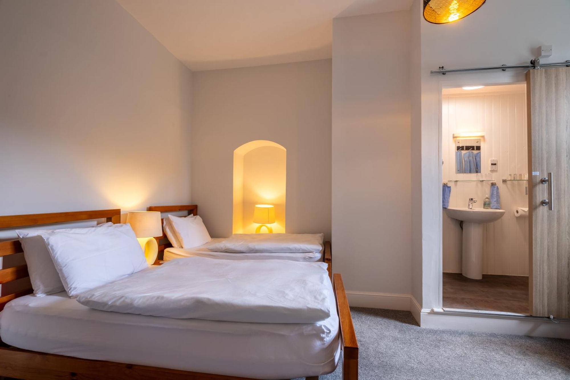 פרשווטר Cosy Wolf Bed & Breakfast מראה חיצוני תמונה